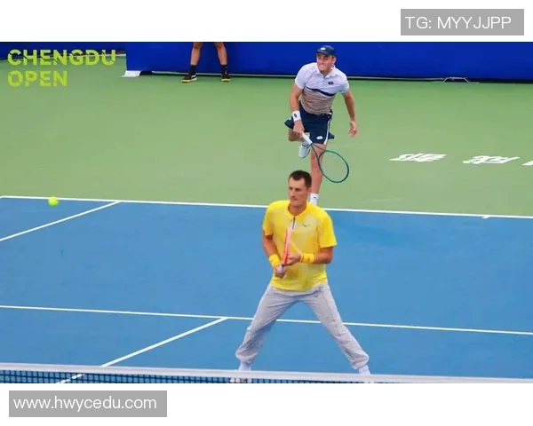 赛后分析：广州网球队与成都网球队的默契配合与战术探讨